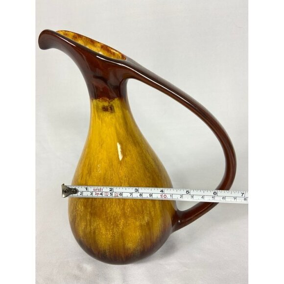 Vintage Blue mountain pottery tall sleek brown gold mid century pitcher vase. - Picture 9 of 9